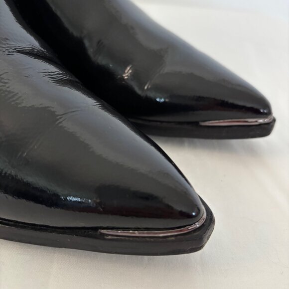 Marc Fisher Ltd Yale Pointy Toe Chelsea Booties Women's - Picture 3 of 3